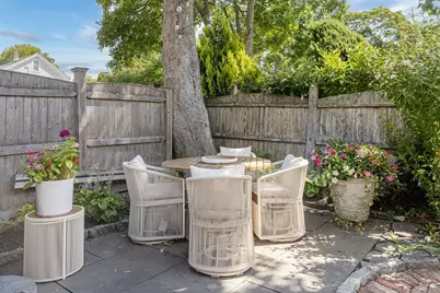 43 Poplar Street, Newport, RI 02840 - Photo 12