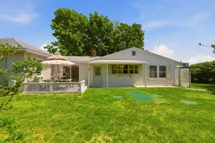 85 Highland Ave, Portsmouth, RI 02871 - Photo 1