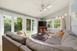 85 Highland Ave, Portsmouth, RI 02871 - Photo 14