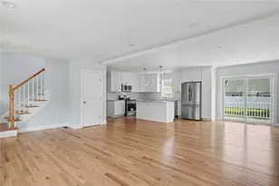54 Vespia Ln, South Kingstown, RI 02879 - Photo 12
