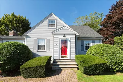 8 Fenner Avenue, Newport, RI 02840 - Photo 1