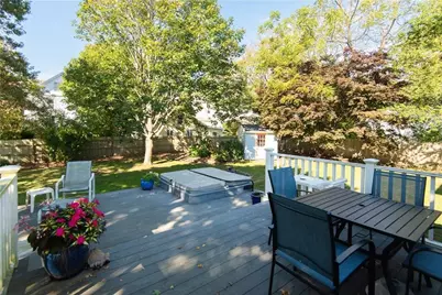 8 Fenner Avenue, Newport, RI 02840 - Photo 28