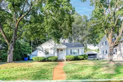 29 Edward Avenue, East Providence, RI 02916 - Photo 2