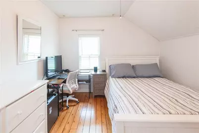 32 Hammond Street, Newport, RI 02840 - Photo 18