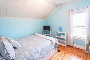 32 Hammond St, Newport, RI 02840 - Photo 18