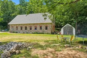 362 Abbott Run Valley Rd, Cumberland, RI 02864 - Photo 8