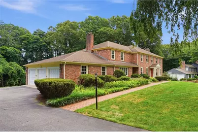 60 Fox Run, East Greenwich, RI 02818 - Photo 2