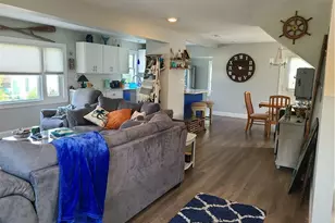98 Alden Ave, Warwick, RI 02889 - Photo 12