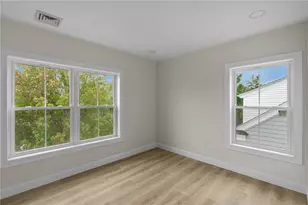 80 Packard St, Cranston, RI 02910 - Photo 14