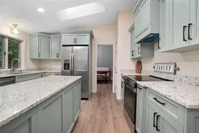 690 Major Potter Road, Warwick, RI 02886 - Photo 6