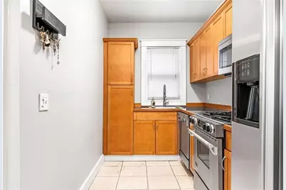 2 Poplar Street #1, Providence, RI 02906 - Photo 8