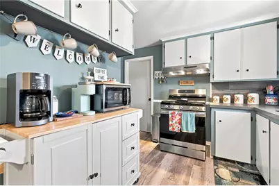 121 Columbia Avenue, Coventry, RI 02816 - Photo 6