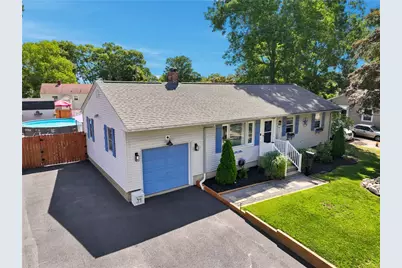 121 Columbia Avenue, Coventry, RI 02816 - Photo 4