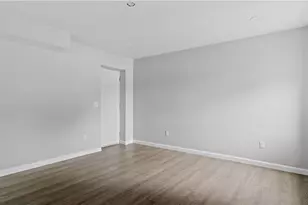 31 Greenville Ave, Johnston, RI 02919 - Photo 12