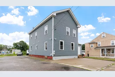 31 Greenville Avenue, Johnston, RI 02919 - Photo 2