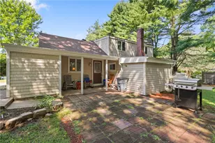 101 Hopkins Ave, Johnston, RI 02919 - Photo 18