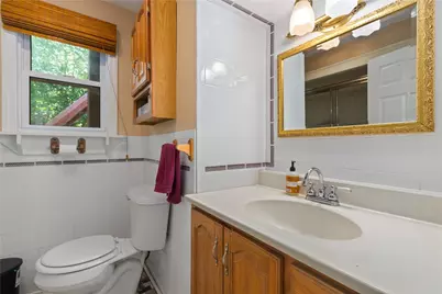 101 Hopkins Avenue, Johnston, RI 02919 - Photo 10