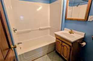 16 Colony St, Cranston, RI 02920 - Photo 10