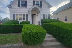 10 Standish Ave, Providence, RI 02908 - Photo 1