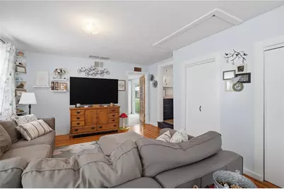 282 Ronald Avenue, Cumberland, RI 02864 - Photo 8