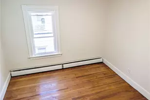 212 Roosevelt St, Providence, RI 02909 - Photo 12