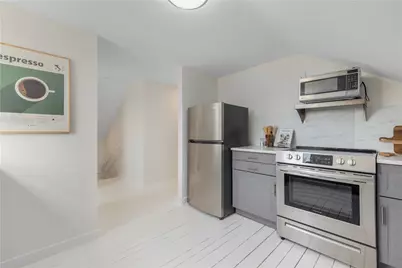 27 Dean Avenue #3, Newport, RI 02840 - Photo 14