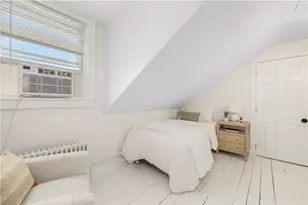 27 Dean Ave, Newport, RI 02840 - Photo 18