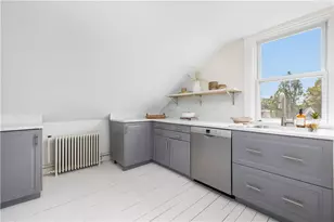 27 Dean Ave, Newport, RI 02840 - Photo 10