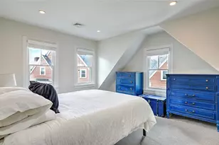 26 S Angell St, Providence, RI 02906 - Photo 22