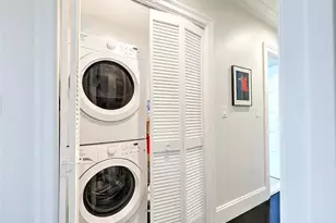 26 S Angell St, Providence, RI 02906 - Photo 34