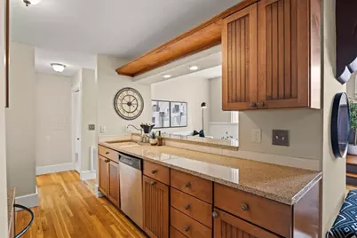 10 East Street #5, Providence, RI 02906 - Photo 2