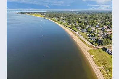 520 Middle Highway, Barrington, RI 02806 - Photo 38