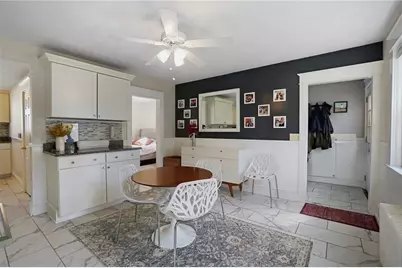 520 Middle Highway, Barrington, RI 02806 - Photo 6