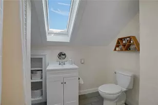 520 Middle Hwy, Barrington, RI 02806 - Photo 20