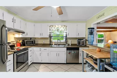 210 Dorman Avenue, North Providence, RI 02904 - Photo 14