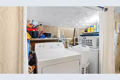 210 Dorman Avenue, North Providence, RI 02904 - Photo 22