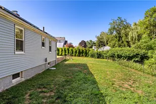 210 Dorman Ave, North Providence, RI 02904 - Photo 28