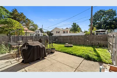210 Dorman Avenue, North Providence, RI 02904 - Photo 30