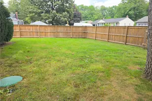 7 Cole Ave, Warwick, RI 02886 - Photo 30