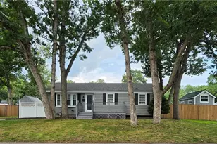 7 Cole Ave, Warwick, RI 02886 - Photo 1