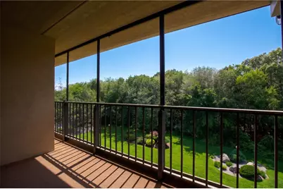 650 Greenwich Avenue #5-405, West Warwick, RI 02893 - Photo 32