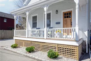 4 Gladding Ct, Newport, RI 02840 - Photo 1