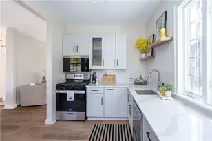 4 Gladding Ct, Newport, RI 02840 - Photo 16