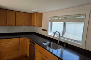 15 N Water St, Portsmouth, RI 02871 - Photo 16
