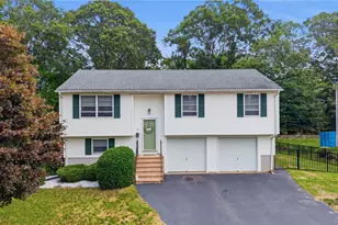 15 Clay Ln, Westerly, RI 02891 - Photo 2