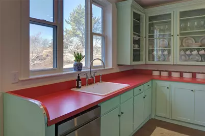 6 Price's Cove Avenue, Newport, RI 02840 - Photo 26