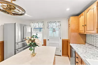 266 Morse Avenue, Warwick, RI 02886 - Photo 6