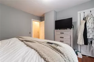 14 South Larchmont Ave, North Providence, RI 02911 - Photo 22