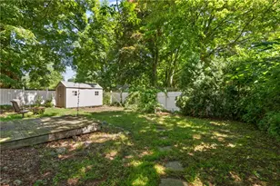 389 Great Rd, Lincoln, RI 02865 - Photo 20