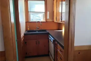 40 E Barrows St, Cumberland, RI 02864 - Photo 4